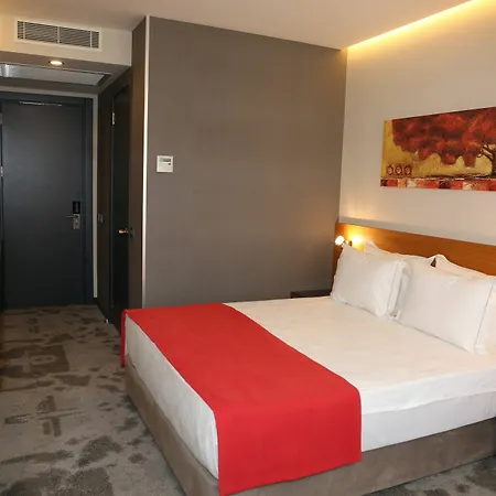 Sapko Airport 3*