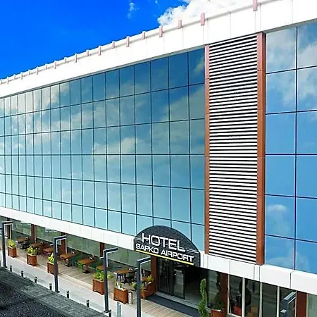 Sapko Airport Szálloda 3*