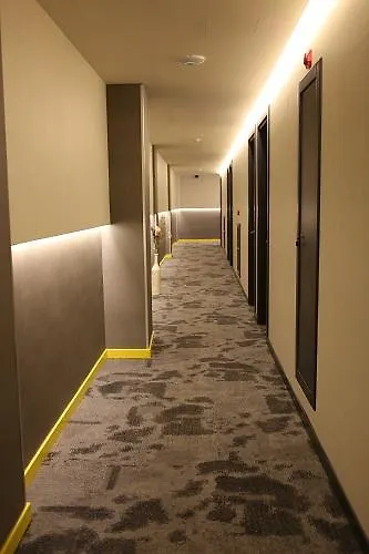 Sapko Airport Hotell