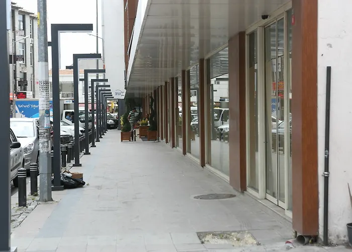 Sapko Airport Szálloda 3*