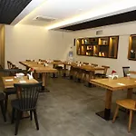 Sapko Airport מלון איסטמבול